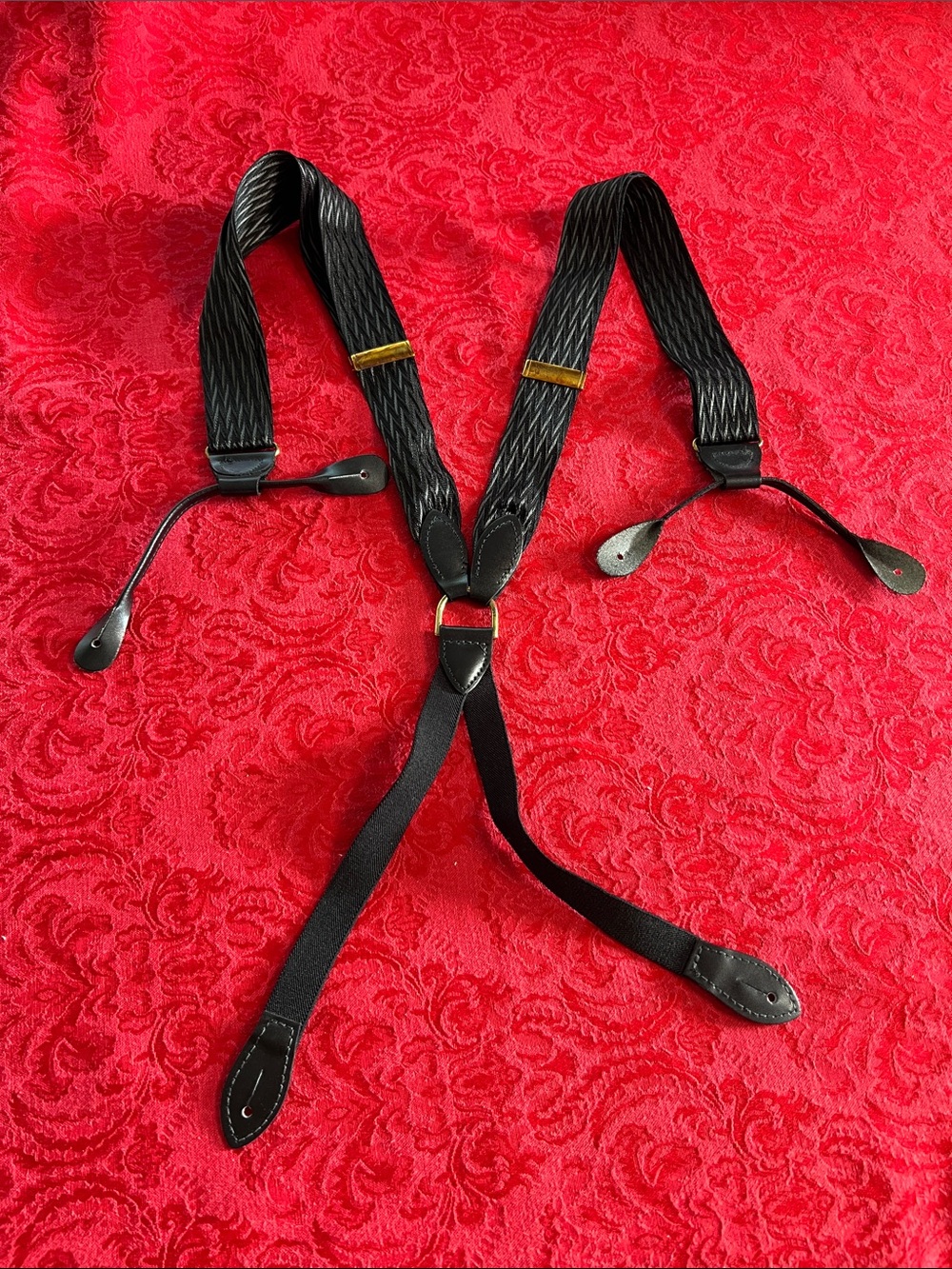 Pelican USA Men’s Black Suspenders Button-On Leather Ends Gold Hardware